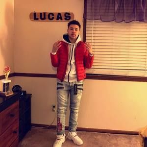 Meet your Posher, Lucas